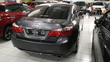 2013 Honda Accord VTIL 2.4 - Low Kilometer (s-1) 2013 Honda Accord VTIL 2.4 - Low Kilometer (s-1)