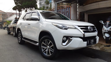 2016 Toyota Fortuner All New VR-Z 2.5 AT - Kondisi mulus tinggal pakai (s-5) 2016 Toyota Fortuner All New VR-Z 2.5 AT - Kondisi mulus tinggal pakai (s-5)