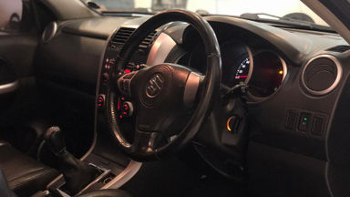 2010 Suzuki Grand Vitara JLX MT - Good Condition (s-4) 2010 Suzuki Grand Vitara JLX MT - Good Condition (s-4)