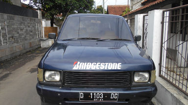 1996 Isuzu Panther Minibus Astra M/T - bekas berkualitas (s-0) 1996 Isuzu Panther Minibus Astra M/T - bekas berkualitas (s-0)