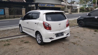 2016 Daihatsu Ayla . - Siap Pakai (s-4) 2016 Daihatsu Ayla . - Siap Pakai (s-4)