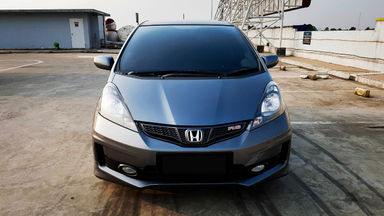 2013 Honda Jazz RS 1,5 - Mobil Pilihan (s-1) 2013 Honda Jazz RS 1,5 - Mobil Pilihan (s-1)