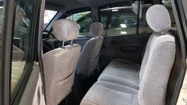 2002 Toyota Kijang LGX Diesel Manual - Barang Bagus Siap Pakai (s-4) 2002 Toyota Kijang LGX Diesel Manual - Barang Bagus Siap Pakai (s-4)
