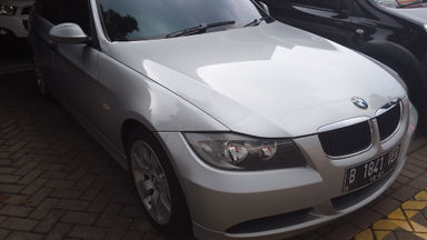 2005 BMW 3 Series 320i - istimewa 2005 BMW 3 Series 320i - istimewa
