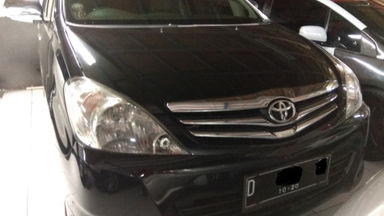 2010 Toyota Kijang Innova 2.5 V AT - Kondisi Bagus Siap Pakai 2010 Toyota Kijang Innova 2.5 V AT - Kondisi Bagus Siap Pakai