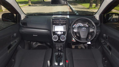2016 Toyota Avanza 1.5 Veloz Manual - Good Contition Like New (s-7) 2016 Toyota Avanza 1.5 Veloz Manual - Good Contition Like New (s-7)