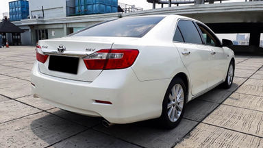 2013 Toyota Camry V 2.5 - Mobil Pilihan (s-2) 2013 Toyota Camry V 2.5 - Mobil Pilihan (s-2)