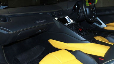2013 Lamborghini Aventador LP 700-4 - PERFECT CONDITION (s-10) 2013 Lamborghini Aventador LP 700-4 - PERFECT CONDITION (s-10)
