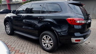 2016 Ford Everest Trend 4x2 - Mobil Pilihan (s-1) 2016 Ford Everest Trend 4x2 - Mobil Pilihan (s-1)