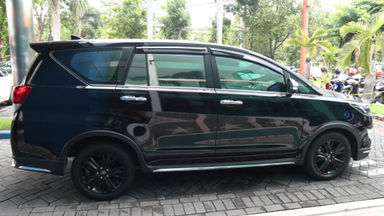 2017 Toyota Kijang Innova Venturer Q - bisa tunai / tukar tambah / kredit (s-2) 2017 Toyota Kijang Innova Venturer Q - bisa tunai / tukar tambah / kredit (s-2)