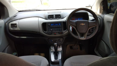 2013 Chevrolet Spin LTZ - Kondisi mulus tinggal pakai (s-6) 2013 Chevrolet Spin LTZ - Kondisi mulus tinggal pakai (s-6)