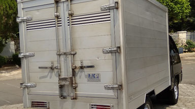 2013 Mitsubishi L 300 Box - Barang Istimewa (s-3) 2013 Mitsubishi L 300 Box - Barang Istimewa (s-3)