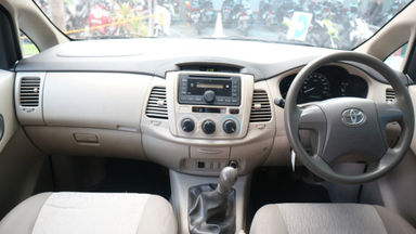 2013 Toyota Kijang Innova E - PROMO IMLEK (s-5) 2013 Toyota Kijang Innova E - PROMO IMLEK (s-5)