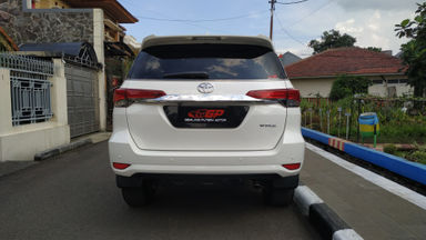 2016 Toyota Fortuner 2.4 VRZ DIESEL - A/T ISTIMEWA SIAP PAKAI (s-4) 2016 Toyota Fortuner 2.4 VRZ DIESEL - A/T ISTIMEWA SIAP PAKAI (s-4)
