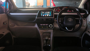 2016 Toyota Sienta V - Favorit Dan Istimewa (s-5) 2016 Toyota Sienta V - Favorit Dan Istimewa (s-5)