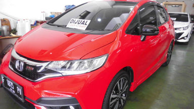 2017 Honda Jazz RS - Keren banget! Kondisi nyaris baru...low km. (s-0) 2017 Honda Jazz RS - Keren banget! Kondisi nyaris baru...low km. (s-0)