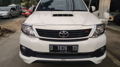 2014 Toyota Fortuner G AT - Istimewa (s-3) 2014 Toyota Fortuner G AT - Istimewa (s-3)