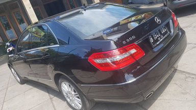 2011 Mercedes Benz E-Class E300 Elegance - Kondisi Istimewa (s-3) 2011 Mercedes Benz E-Class E300 Elegance - Kondisi Istimewa (s-3)