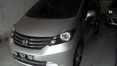 2010 Honda Freed PSD - Harga Istimewa dan Siap Pakai 2010 Honda Freed PSD - Harga Istimewa dan Siap Pakai