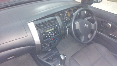 2009 Nissan Grand Livina X-Gear 1.5 AT - Family Car DP Murah (s-3) 2009 Nissan Grand Livina X-Gear 1.5 AT - Family Car DP Murah (s-3)