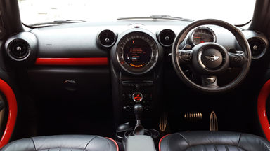 2015 MINI Countryman S - KM Rendah (s-8) 2015 MINI Countryman S - KM Rendah (s-8)