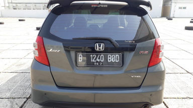 2011 Honda Jazz RS 1.5 AT - Kondisi Mulus Terawat (s-3) 2011 Honda Jazz RS 1.5 AT - Kondisi Mulus Terawat (s-3)
