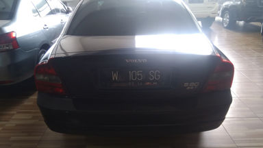 2004 Volvo S80 23T Automatic - Mobil Mewah Classic Buat Koleksi (s-2) 2004 Volvo S80 23T Automatic - Mobil Mewah Classic Buat Koleksi (s-2)