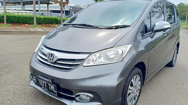 2013 Honda Freed PSD - Kondisi super mulus, siap pakai. (s-2) 2013 Honda Freed PSD - Kondisi super mulus, siap pakai. (s-2)