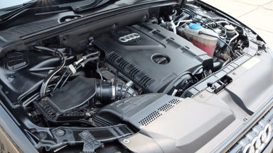 2012 Audi A4 1.8 TFSi - Warna Favorit, Harga Terjangkau (s-10) 2012 Audi A4 1.8 TFSi - Warna Favorit, Harga Terjangkau (s-10)