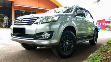2015 Toyota Fortuner G 2.7 - Mobil Pilihan (s-0) 2015 Toyota Fortuner G 2.7 - Mobil Pilihan (s-0)