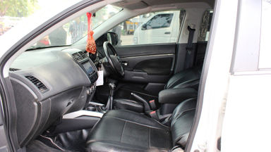 2014 Mitsubishi Outlander GLX - new model mesin smua oke tangan pertama bodi mulus (s-8) 2014 Mitsubishi Outlander GLX - new model mesin smua oke tangan pertama bodi mulus (s-8)