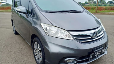 2013 Honda Freed PSD - Kondisi super mulus, siap pakai. (s-10) 2013 Honda Freed PSD - Kondisi super mulus, siap pakai. (s-10)