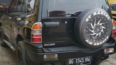 2003 Suzuki Escudo SQ - Barang Simpanan Antik (s-4) 2003 Suzuki Escudo SQ - Barang Simpanan Antik (s-4)