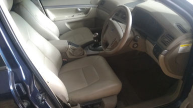 2004 Volvo S80 23T Automatic - Mobil Mewah Classic Buat Koleksi (s-7) 2004 Volvo S80 23T Automatic - Mobil Mewah Classic Buat Koleksi (s-7)