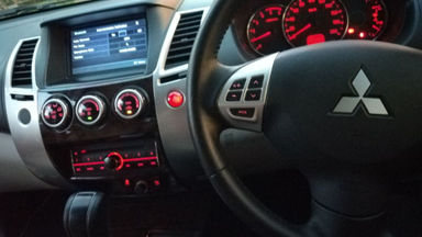 2012 Mitsubishi Pajero Exceed 4x2 Diesel - Istimewa AT (s-5) 2012 Mitsubishi Pajero Exceed 4x2 Diesel - Istimewa AT (s-5)