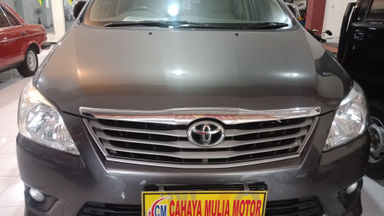 2011 Toyota Kijang Innova Venturer G - bekas berkualitas (s-4) 2011 Toyota Kijang Innova Venturer G - bekas berkualitas (s-4)