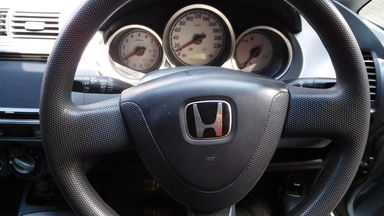 2006 Honda Jazz IDSI 1.5 MT - Bekas Berkualitas (s-6) 2006 Honda Jazz IDSI 1.5 MT - Bekas Berkualitas (s-6)