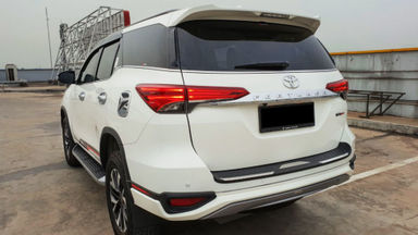 2018 Toyota Fortuner TRD Sportivo Diesel AT - Mobil Pilihan (s-2) 2018 Toyota Fortuner TRD Sportivo Diesel AT - Mobil Pilihan (s-2)