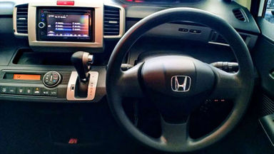 2013 Honda Freed E PSD AT - Good Condition (s-4) 2013 Honda Freed E PSD AT - Good Condition (s-4)