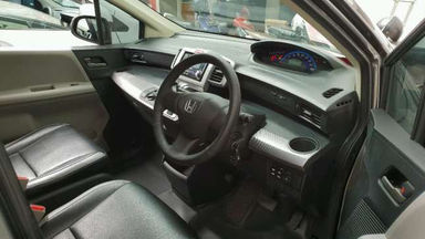 2009 Honda Freed E PSD AT - Good Condition (s-2) 2009 Honda Freed E PSD AT - Good Condition (s-2)