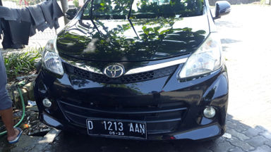 2013 Toyota Avanza Veloz - Siap Pakai Mulus Banget 2013 Toyota Avanza Veloz - Siap Pakai Mulus Banget