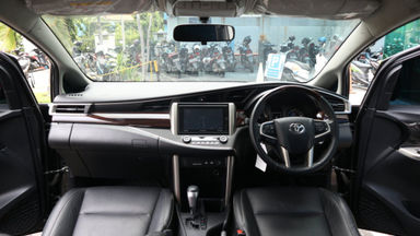 2017 Toyota Kijang Innova Venturer Q - bisa tunai / tukar tambah / kredit (s-1) 2017 Toyota Kijang Innova Venturer Q - bisa tunai / tukar tambah / kredit (s-1)