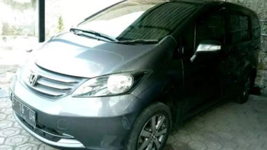 2010 Honda Freed PSD AT - Bekas Berkualitas (s-0) 2010 Honda Freed PSD AT - Bekas Berkualitas (s-0)