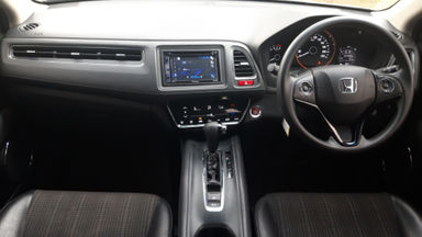 2016 Honda HR-V E CVT - Istimewa siap pakai (s-6) 2016 Honda HR-V E CVT - Istimewa siap pakai (s-6)