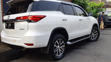 2016 Toyota Fortuner All New VR-Z 2.5 AT - Kondisi mulus tinggal pakai (s-4) 2016 Toyota Fortuner All New VR-Z 2.5 AT - Kondisi mulus tinggal pakai (s-4)