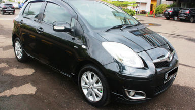 2011 Toyota Yaris E MT - KM 23 ribu asli gan (s-0) 2011 Toyota Yaris E MT - KM 23 ribu asli gan (s-0)