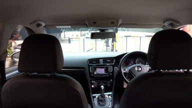 2013 Volkswagen Golf MK 7 CBU Automatic - Sangat Terawat dan Bagus Pasti Puas (s-10) 2013 Volkswagen Golf MK 7 CBU Automatic - Sangat Terawat dan Bagus Pasti Puas (s-10)