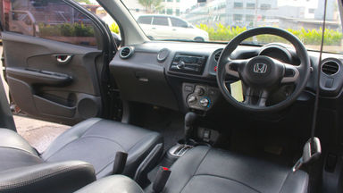 2014 Honda Brio E AT - barang bagus KM 30 ribu asli (s-5) 2014 Honda Brio E AT - barang bagus KM 30 ribu asli (s-5)