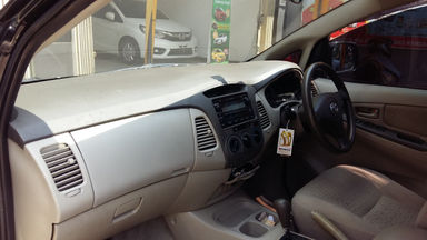 2011 Toyota Kijang Innova G 2.5 - Barang Cakep (s-3) 2011 Toyota Kijang Innova G 2.5 - Barang Cakep (s-3)