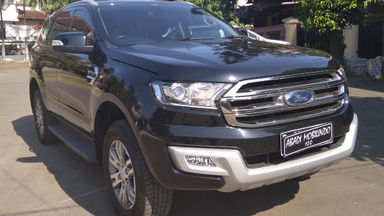 2015 Ford Everest Trendy - Limited Edition (s-2) 2015 Ford Everest Trendy - Limited Edition (s-2)